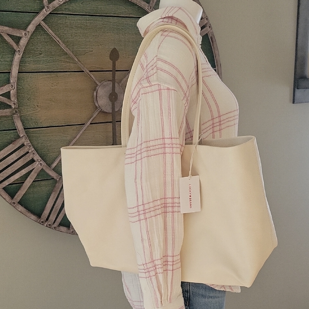 Lucky Brand Beth Tote In Vanilla